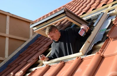 Pose de fenêtres de toit Velux à Penin